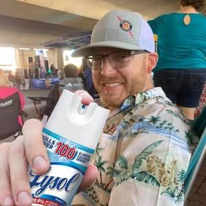 Meet your Posher, Dustin